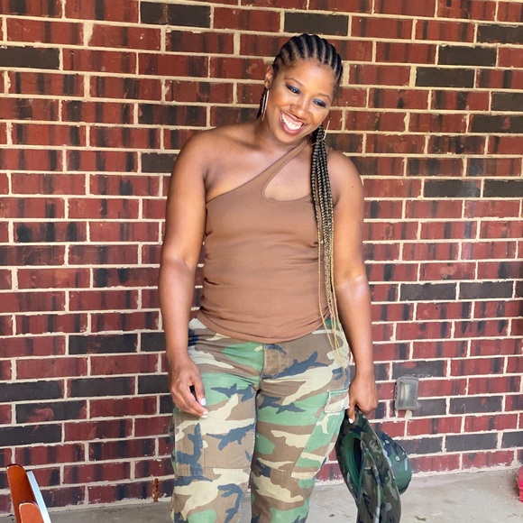 Cameron One Shoulder Ribbed Cami - Picture 5 of 5